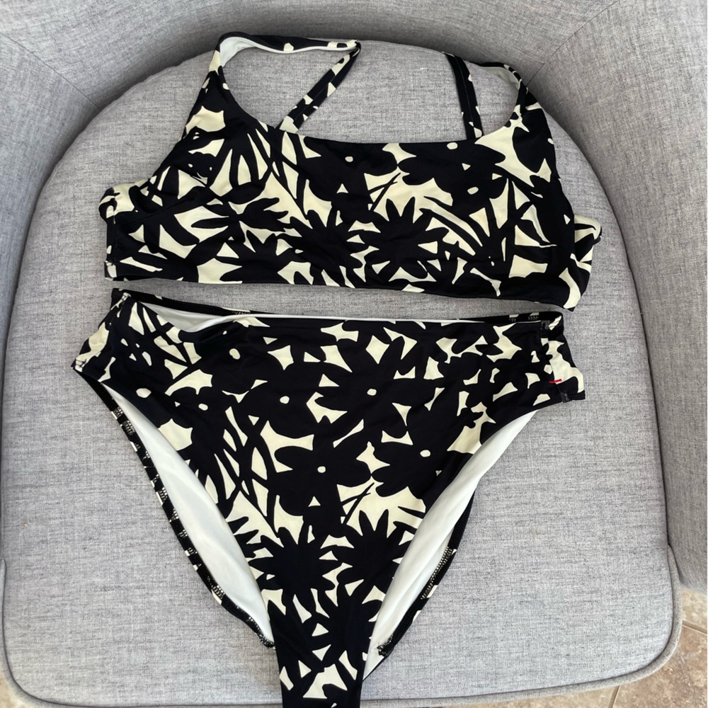 Everlane bikini high rise high leg
